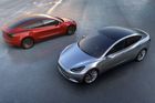 Tesla chce vyrábět půl milionu aut už za dva roky. Propadla se kvůli tomu do miliardových ztrát