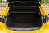 Peugeot 208 má v základním uspořádání kufr o objemu 265 litrů (bez prostoru pod podlahou).
