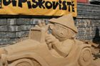 Na píseckém Cipískovišti uplácají obří sochy Rožmberků