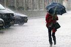 Meteorologové varují před extrémně silným větrem, nejhorší počasí bude na východě republiky
