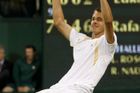 Tenisový šok roku: Rosolův triumf nad Nadalem