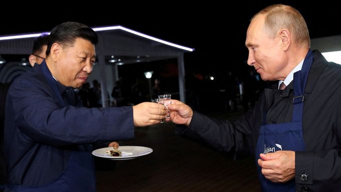 Bipolarita se vrací, Putin a Si Ťin-pching, Rusko a Čína stojí proti světu demokracie a svobody.