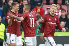 Sparta - Slavia 3:2. Krejčí rozhodl v nastavení, k titulu Spartě stačí zisk čtyř bodů