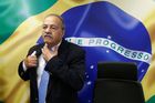 Brazilský senátor odstoupil, ve spodním prádle ukryl téměř 125 tisíc