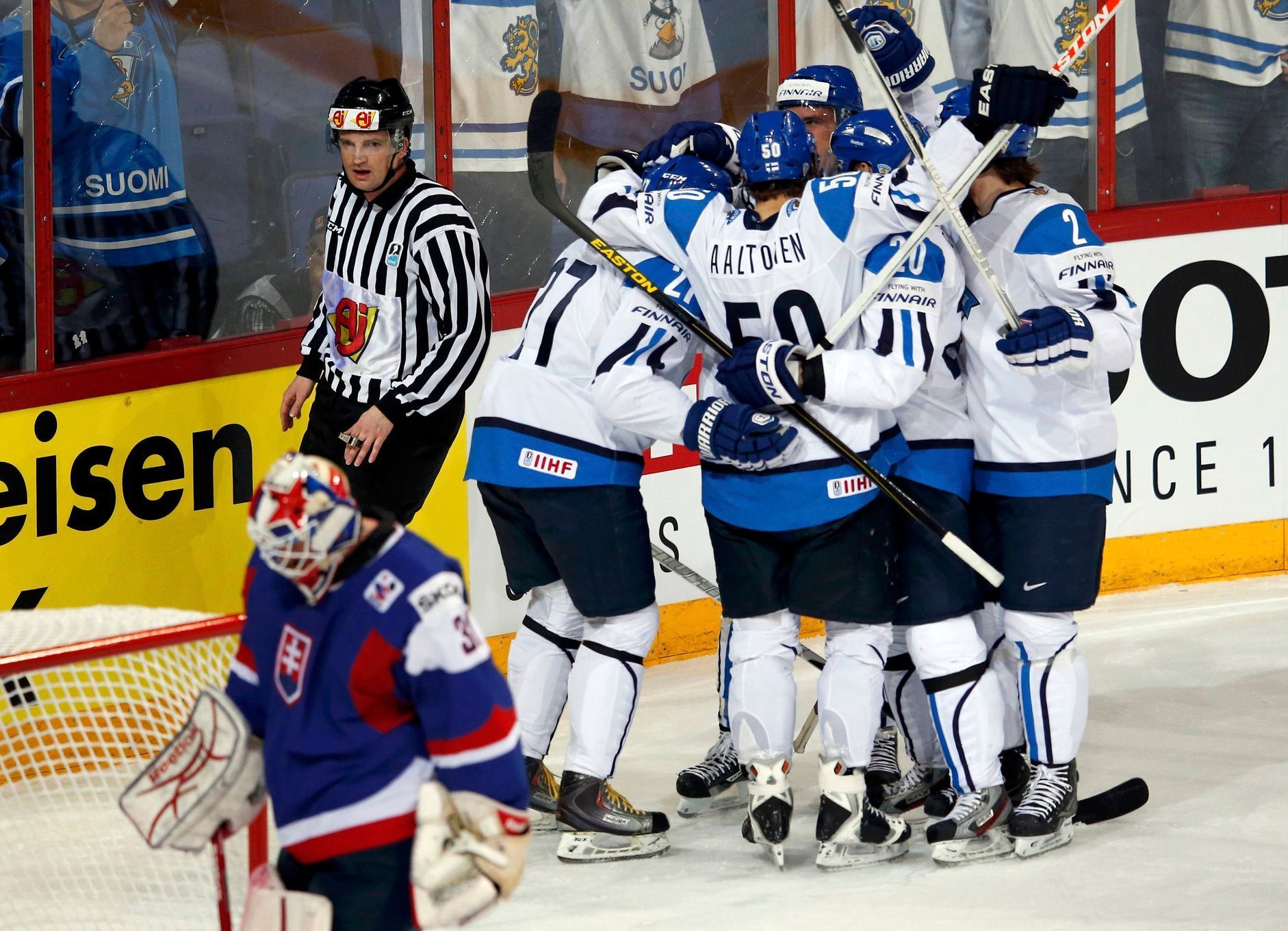 Hokej, MS 2013, Finsko - Slovensko: Finové slaví gól
