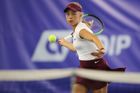 Úkaz na českém tenisovém nebi. Dvanáctiletá Fruhvirtová málem porazila Siniakovou