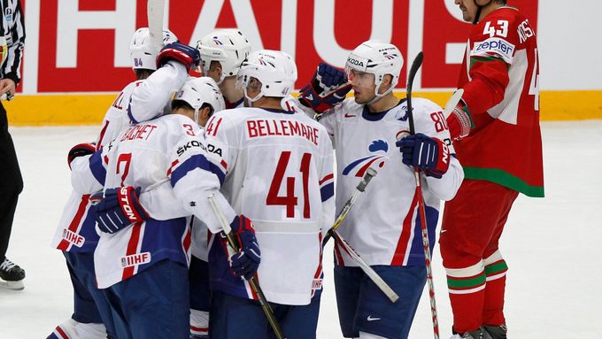 Radost francouzských hokejistů v zápase Francie - Bělorusko