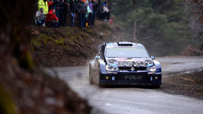 Sébastiena Ogiera má k titulovému hattricku dovézt nová specifikace speciálu VW Polo R WRC.