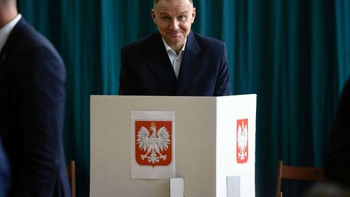 Polský prezident Andrzej Duda odvolil v Krakově.