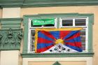 Zelení rozvinuli před čínskou delegací vlajku Tibetu