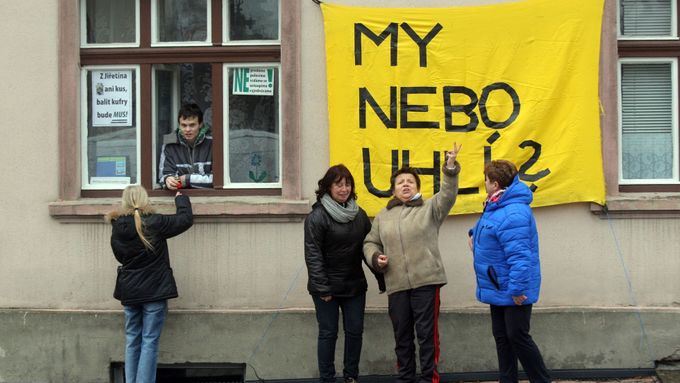 Fotky: Za domy v Jiřetíně podnikatel platí i trojnásobek. Už jich v obci vykoupil asi pětinu