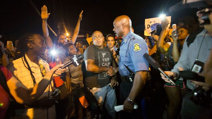 Velitel státních policistů ve Fergusonu Ron Johnson. Ilustrační foto