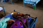 Humanitární organizace přitom upozorňují, že hlad v této nejmladší zemi světa (nezávislost Jižní Súdán vyhlásil v roce 2011) hrozí milionům lidí.