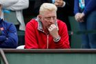 Boris Becker uvažuje o prodeji svých wimbledonských trofejí, je na dně