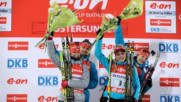 Světový pohár v biatlonu - česká štafeta slaví