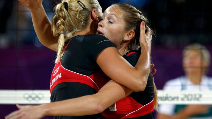 I přes prohru ve čtvrtfinále Markéta Sluková a Kristýna Kolocová dosáhly nejlepšího českého výsledku olympijské historie