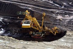 Přežije Jiřetín uhlí? Poslanci mu naději nedávají