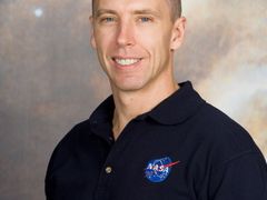 Andrew Feustel, astronaut, který bere do vesmíru českou vlajku a nerudovy Písně kosmické.