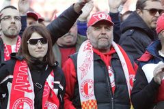 Zadlužená Slavia získala v minulosti miliony od státu