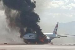 Na ranveji v Las Vegas začalo hořet letadlo British Airways, dvacet zraněných