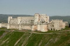 Válka v Sýrii ničí slavný křižácký hrad z 12. století