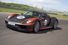 Katarský fond prodal deset procent akcií Porsche