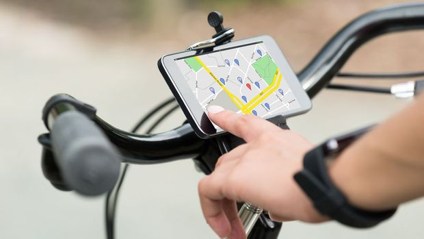 Jak bezpečně najít cestu Prahou na kole? Srovnání vyhledávačů cyklistických tras