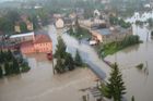 Záplavy nepřežilo 11 lidí, škody za desítky milionů