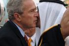 Bush prodá Saúdům zbraně za 123 milionů dolarů