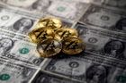 Bitcoin ztratil třetinu hodnoty během pěti dnů, hodnota spadla pod 13 tisíc dolarů a dál klesá