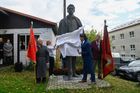 Ve Vsetíně znovu stojí socha Julia Fučíka. Komunisté vyhráli spor s městem