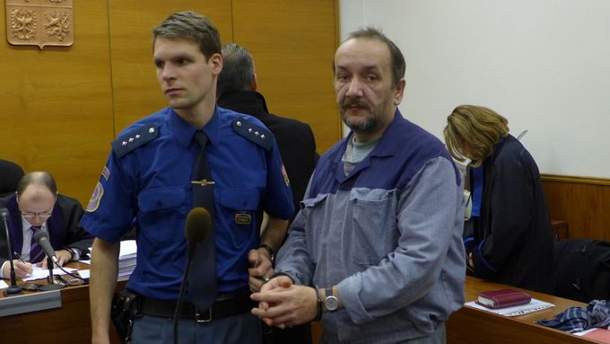 Petr Matoušek, který původně jako jediný dostal nepodmíněný trest šesti let vězení.