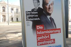 Islám a uprchlíci jako hlavní témata rakouských voleb. U hranic s Maďarskem lidé nezapomněli