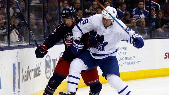DO TEPLA. Řízný obránce Roman Polák vymění v NHL po čtyřech letech Toronto za Dallas.