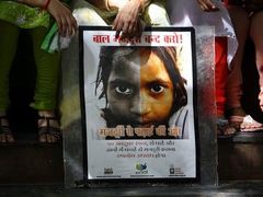 Demonstranti proti dětské práci se sešli v Díllí. V Indii musí těžce pracovat nejvíce dětí na celém světě.