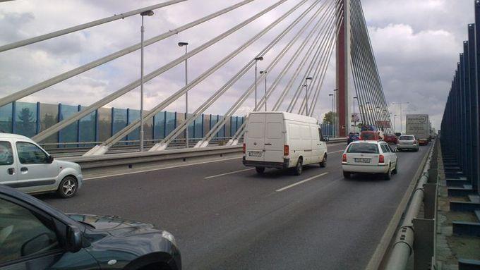 Lanový most na Jižní spojce.