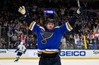 NHL: Vancouver Canucks at St. Louis Blues Jakub Vrána