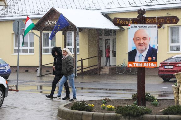 Volební místnost ve vesnici Ilk, nedaleko hranice.