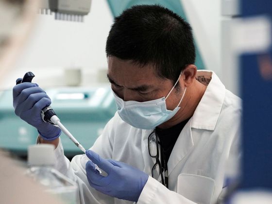 Koronavirus v číslech Koronavirus covid ilustrační
