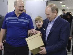 Lukašenko s Putinem.
