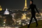 Magie a upíři na střechách Paříže. Seriál Irma Vep je stoletá cesta kinematografií