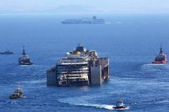 Costa Concordia zakončila v Janově svou poslední plavbu