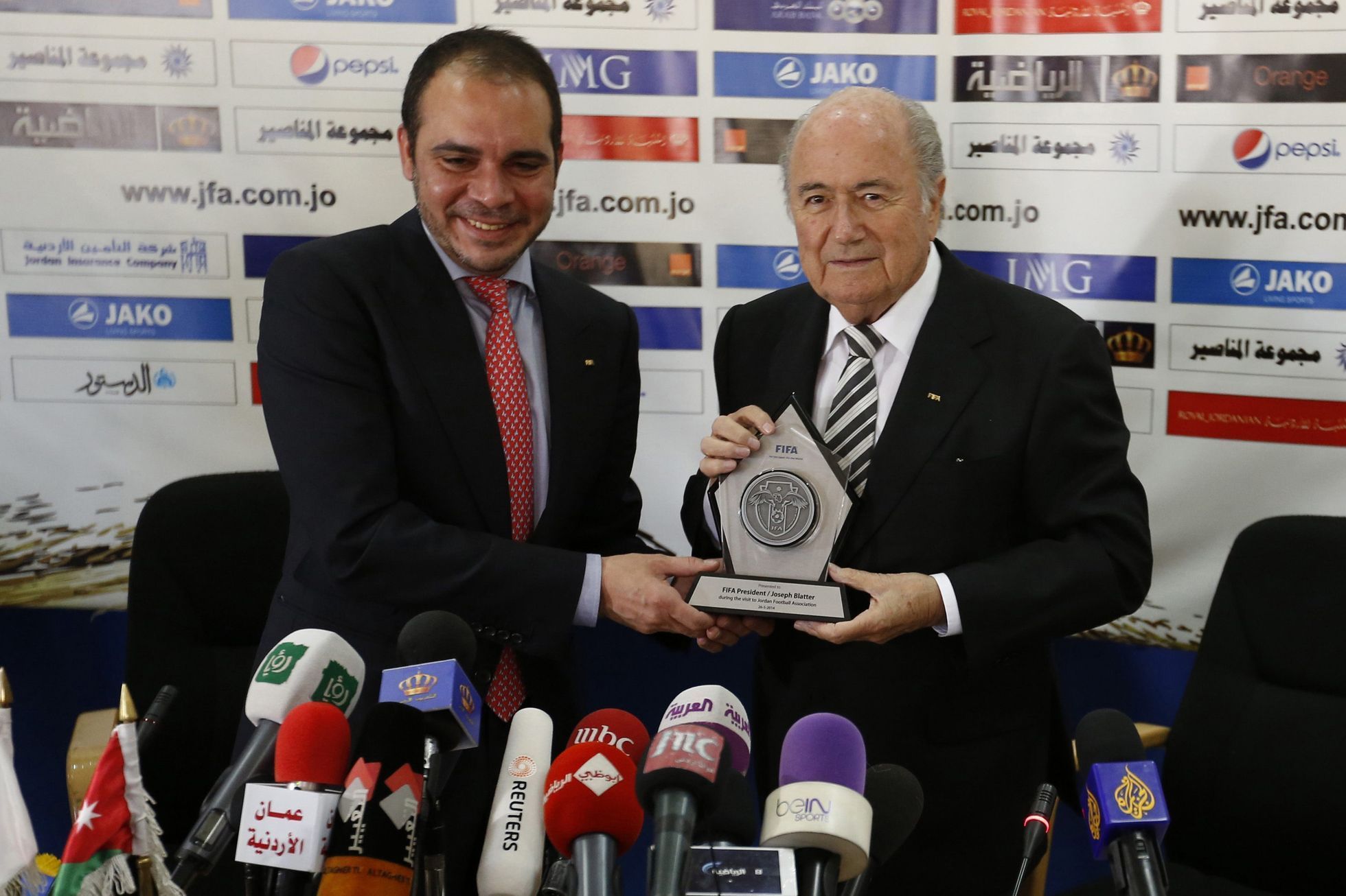 Sepp Blatter a princ Ali bin Husajn