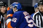 NHL vyděsilo krvavé zranění Boychuka, Pastrňákův gólový náskok se tenčí