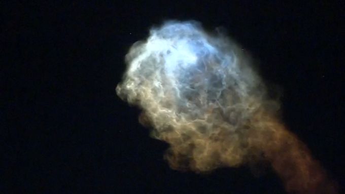 SpaceX se povedl další úspěšný test rakety Falcon 9. Ta poprvé přistála na půdě Kalifornie
