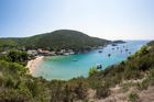 Na zapadlém ostrově v Chorvatsku žije pouze 11 lidí. V létě ho zaplavují davy turistů