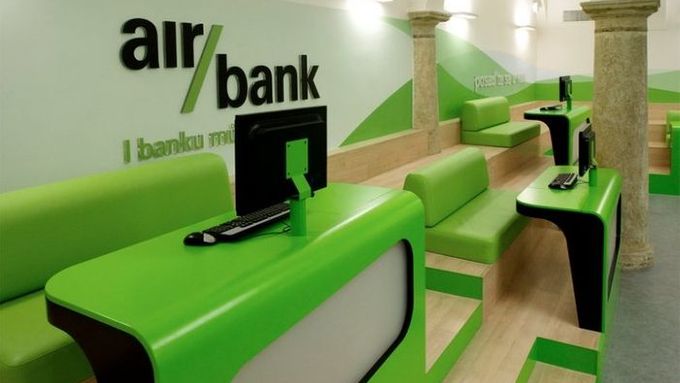 Interiér první pobočky Air Bank