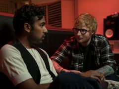 Himesh Patel a Ed Sheeran.