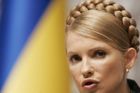 Tymošenková stojí před soudem, označuje ho za "frašku"