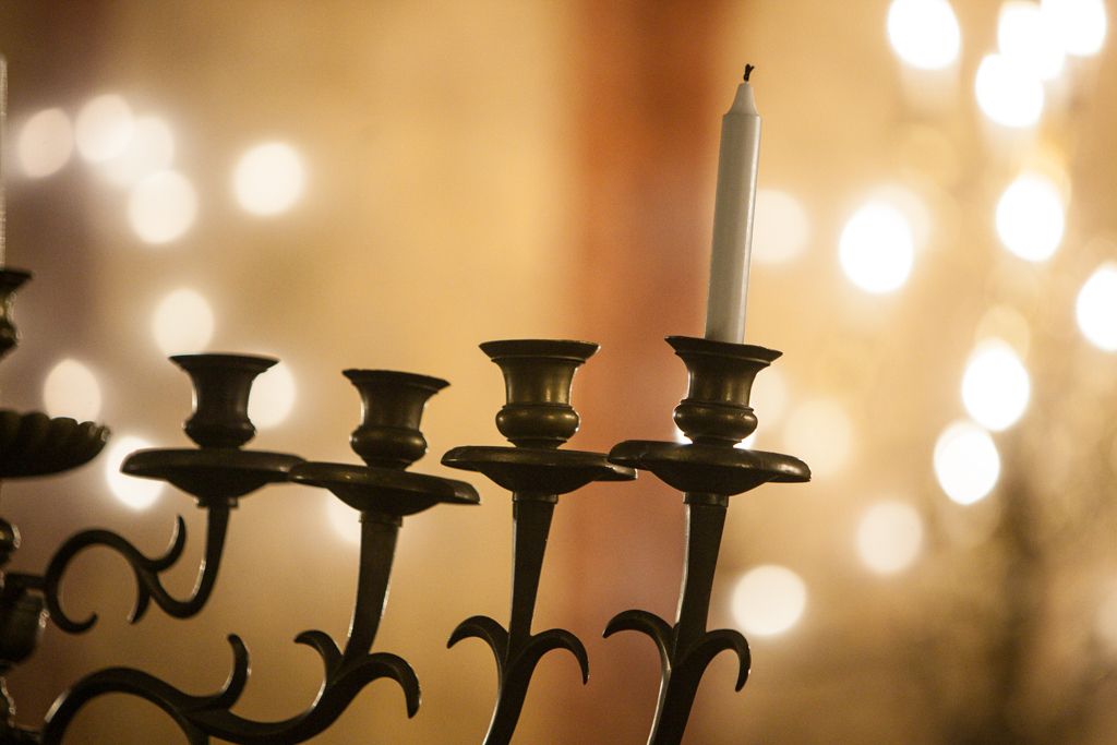 DVTV 23. 12. 2014: Stavební spor v Praze, pedofilie, Chanuka - DVTV na Aktuálně.cz